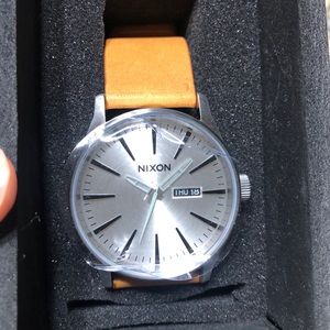 Nixon watch